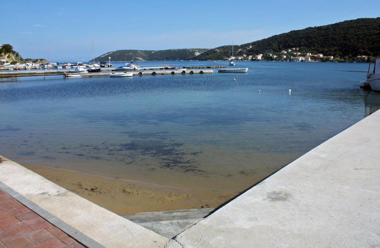 Apartment Supetarska Draga - Donja 5030A Eksteriør bilde